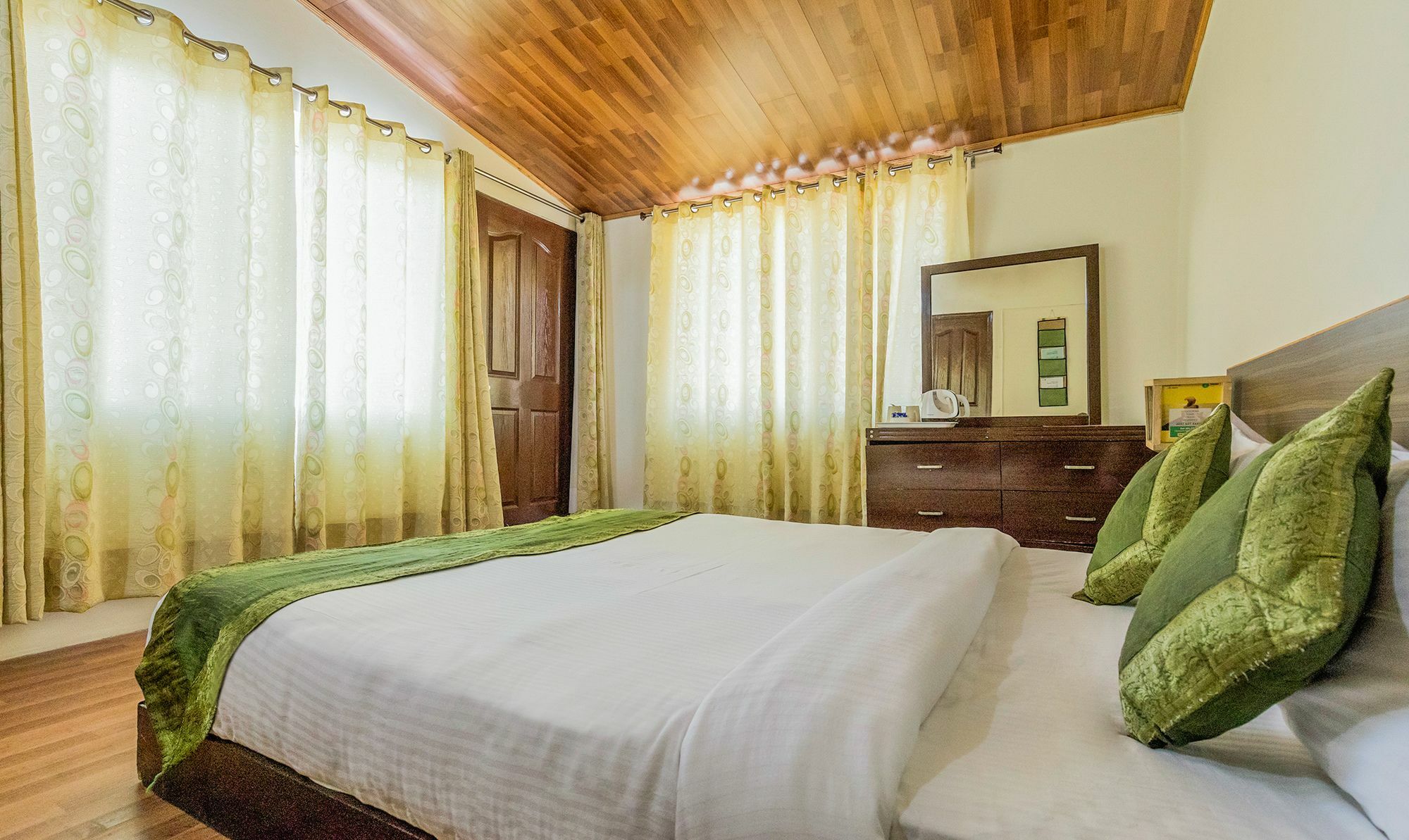 Royal Suites By Park Tree, كاساولى المظهر الخارجي الصورة